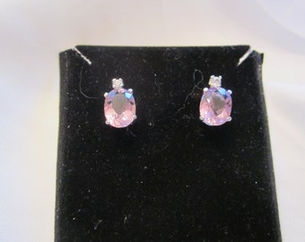 Oval Accented Lavendar Amethyst Stud Earrings