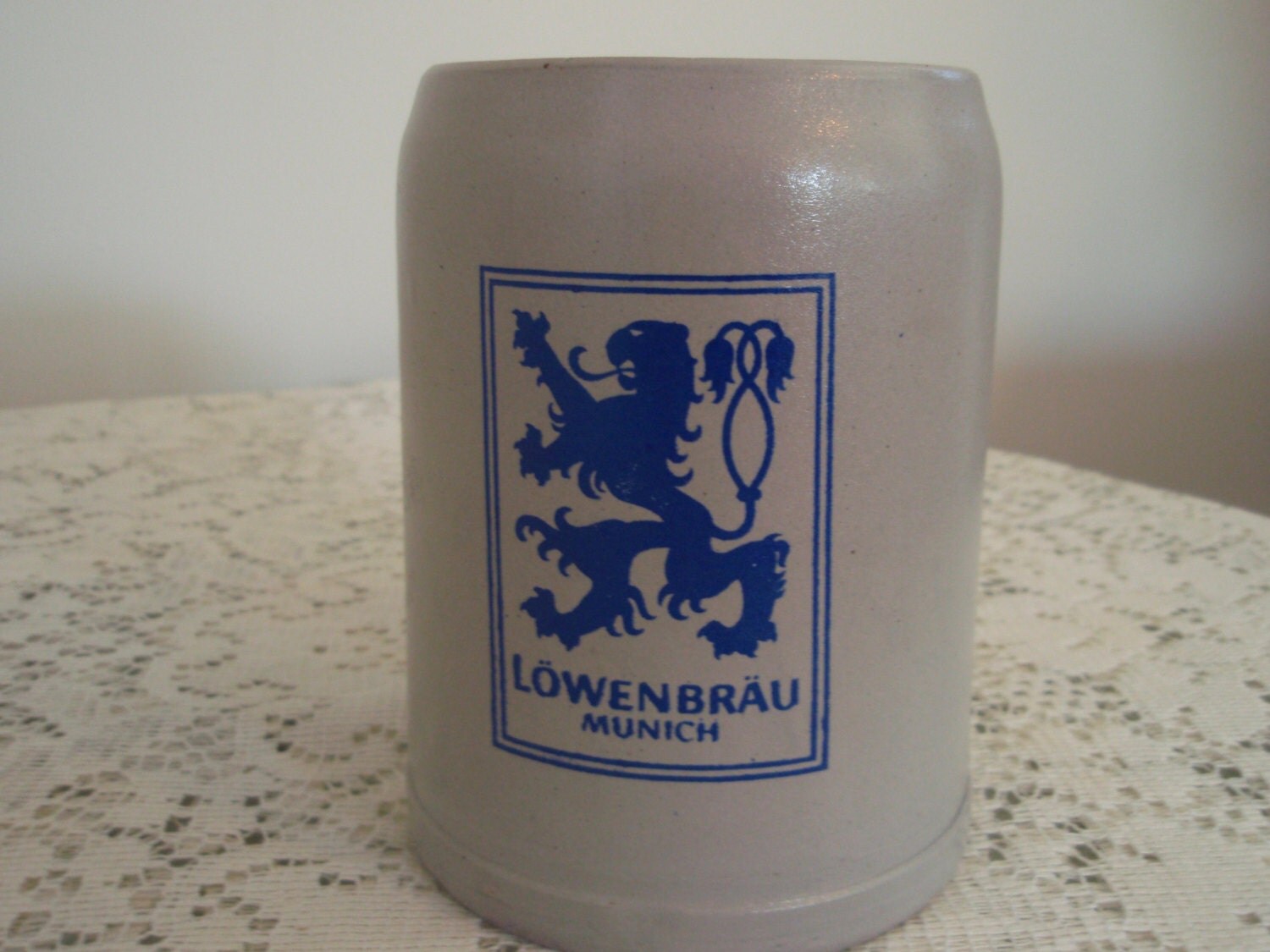 Lowenbrau Stein Stoneware Beer Stein 0.5 liter Lowenbrau