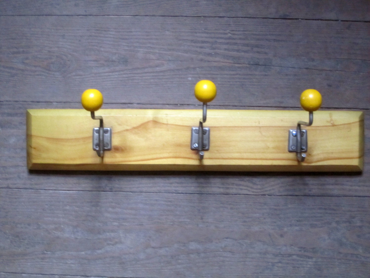 Vintage 3 ball wooden coat hook, Retro coat hanger, Rustic coat rack