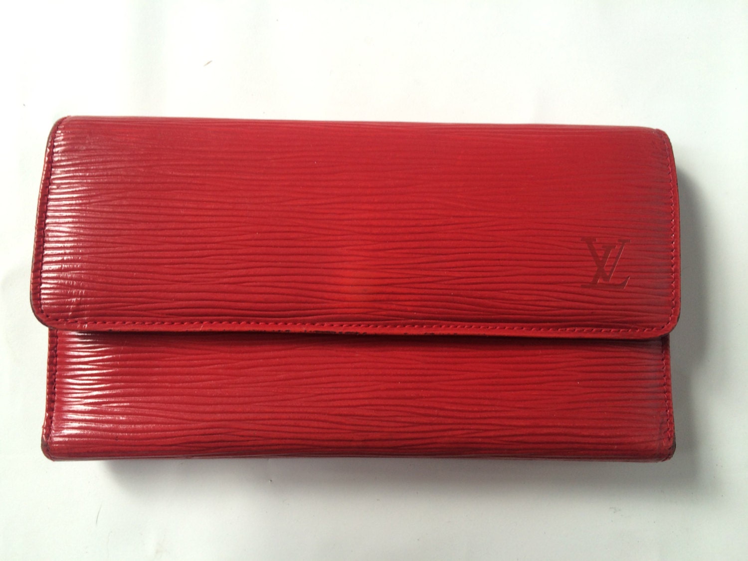 vintage faux epi grained red leather Louis Vuitton fold out wallet – Haute Juice