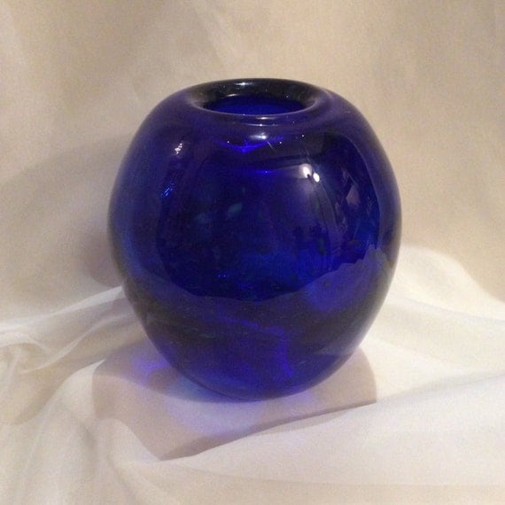 Hand Blown Cobalt Glass Vase. Cobalt Blue Glass by MoltenColor