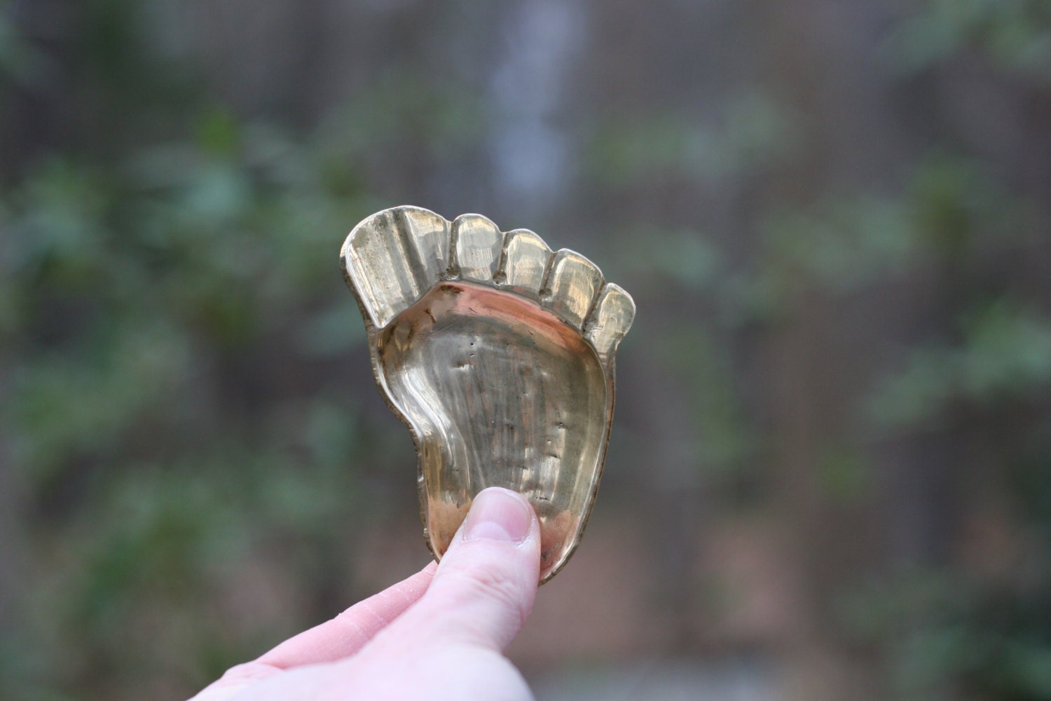 Tiny Vintage Brass Foot Dish / Brass Foot Ashtray / Small