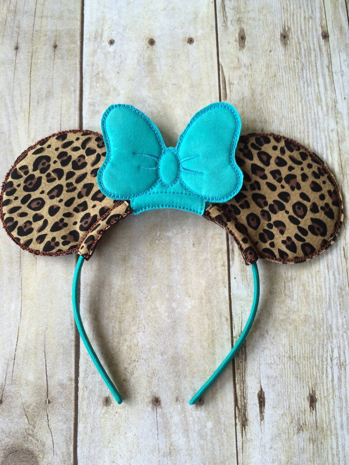 minnie-mouse-leopard-print-ears-with-a-by-mimismousehouse-on-etsy