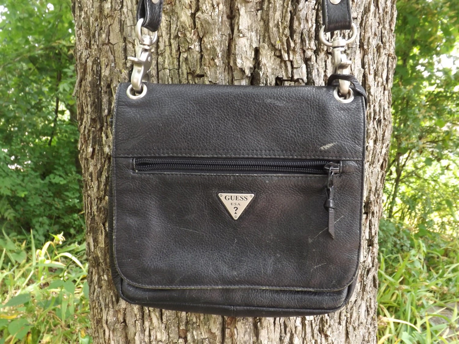 Vintage Guess Purse. Shoulder Bag. Black by TheHippieCloset