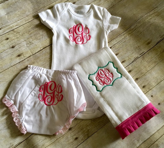 Baby shower gift set by SewSydneyBlake on Etsy