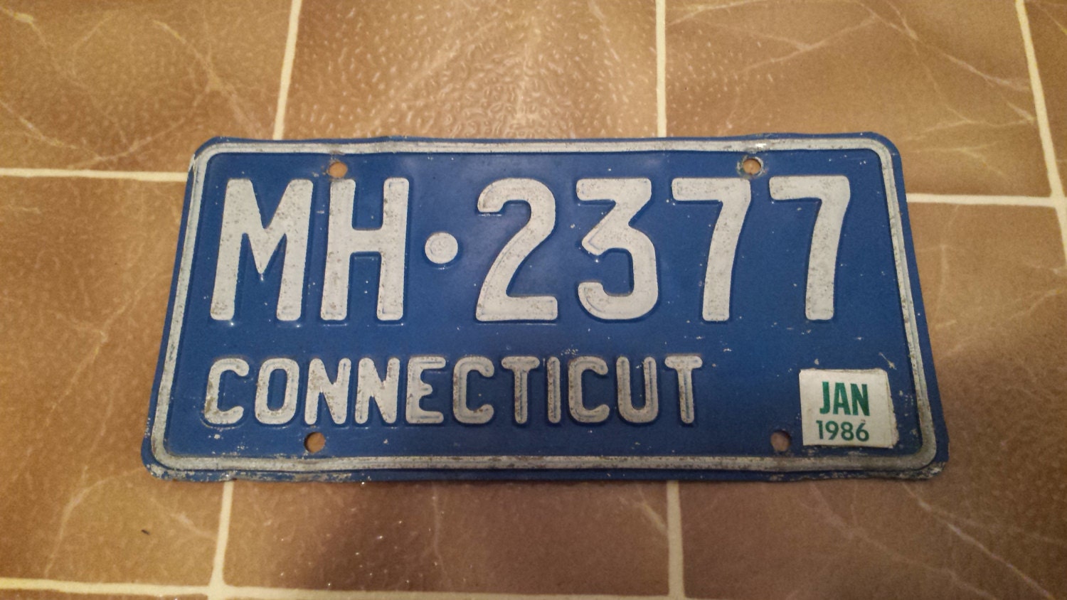Vintage Connecticut License Plate MH2377. Garage Decor. Rat