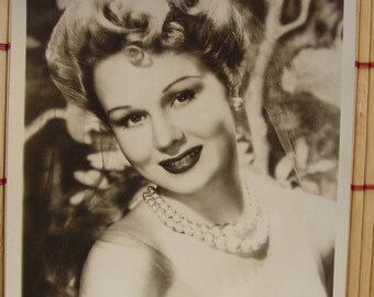 Jahrgang Filmstar Foto Fotografie <b>VIRGINIA MAYO</b> &amp; schwarz-weiß Studio <b>...</b> - il_340x270.712654839_dlm2