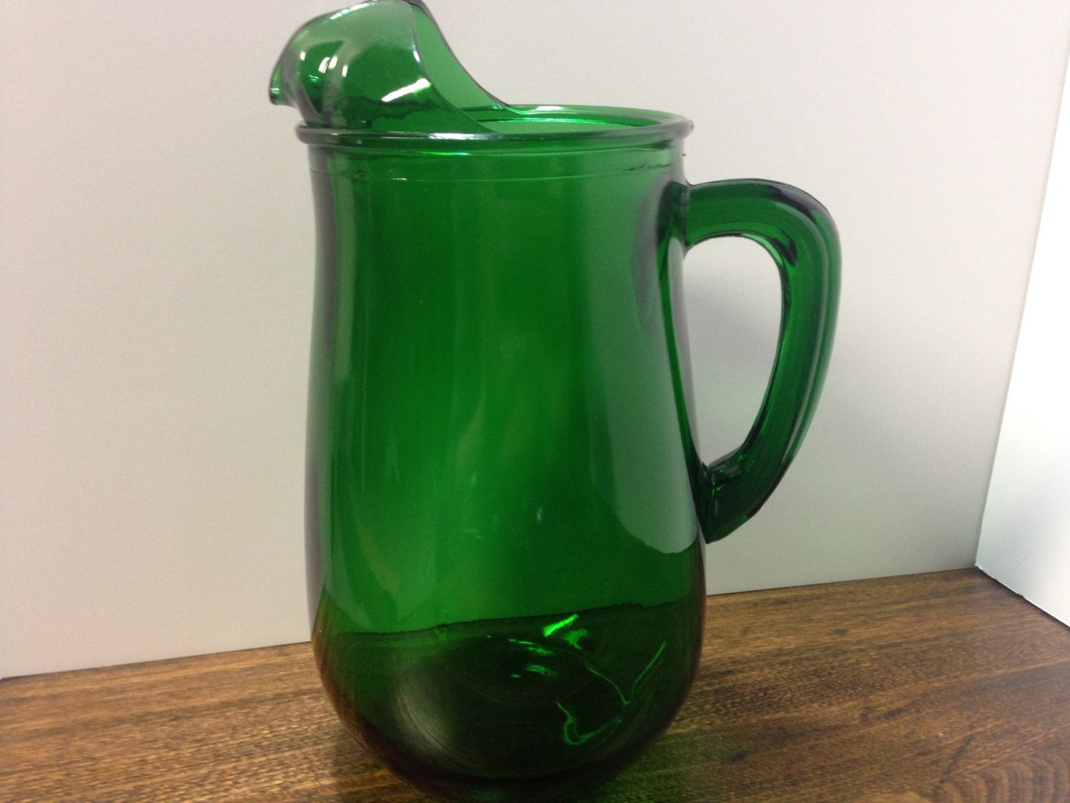 Anchor Hocking 7 Forest Green Pitcher Cocktail by Unemaisonbleu