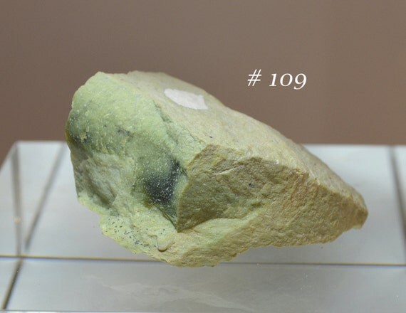 Green Chert Glauconite Chert Mineral/Rock by JonesMineralCabinet