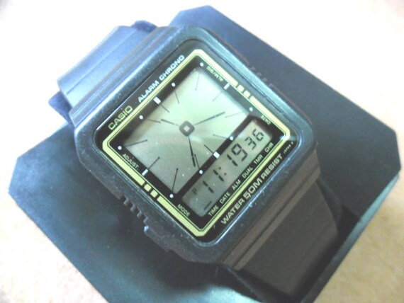 casio analogue vintage watch