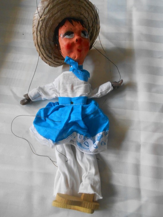 Vintage handmade mexicanhispanic by QuaylesNest