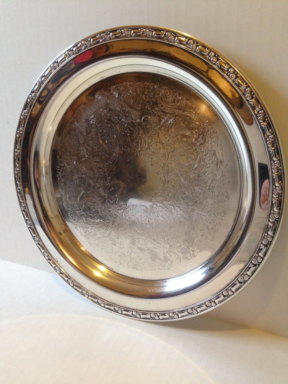 Oneida Silver Plated round serving tray platter 10