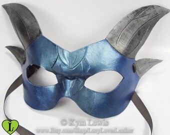 Metallic Blue Mini Dragon Mask, Silver and Blue, Dragon Masquerade, Small Domino, Masked Wedding, Prom Masquerade, Cosplay Dragon