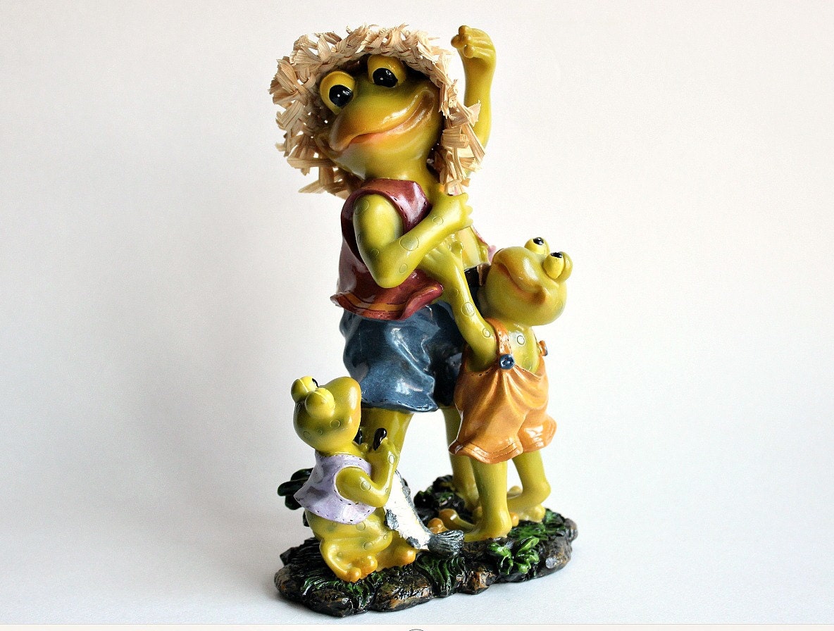 hill billy frog family figurine vintage straw hat country hill billy frog family figurine vintage straw hat country