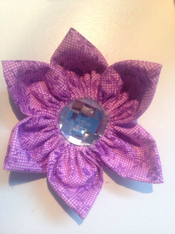 Items similar to Rhinestone flowers on Etsy