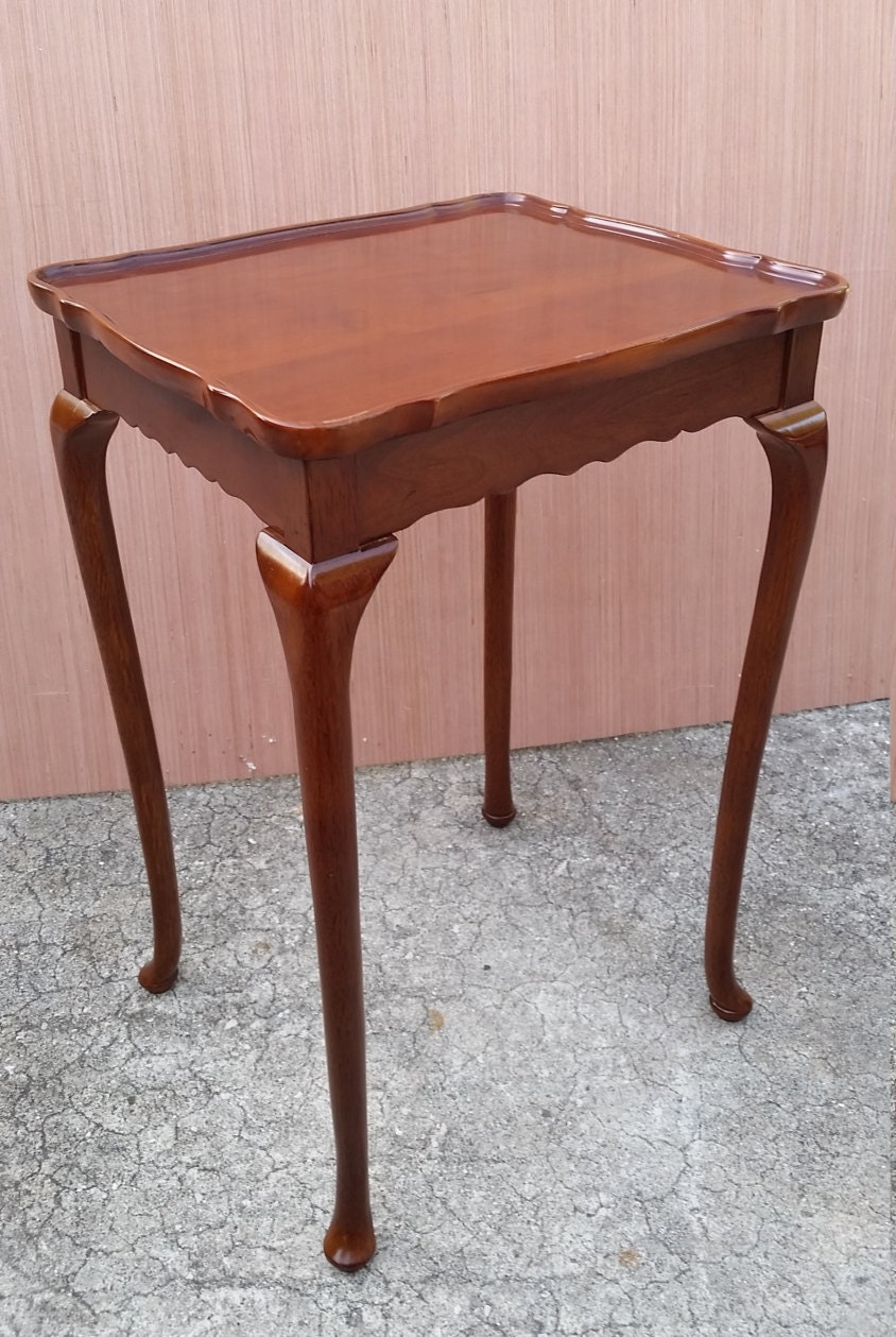 Vintage 1994 Bombay Cherry Table Side Occasional End Nightstand Haute