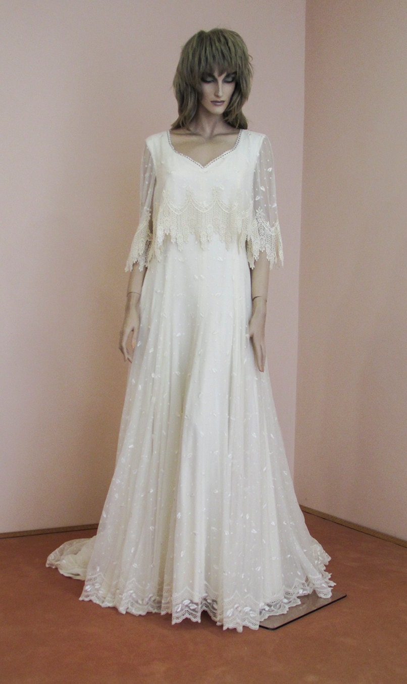 Vintage wedding dress 70s Lace wedding dress