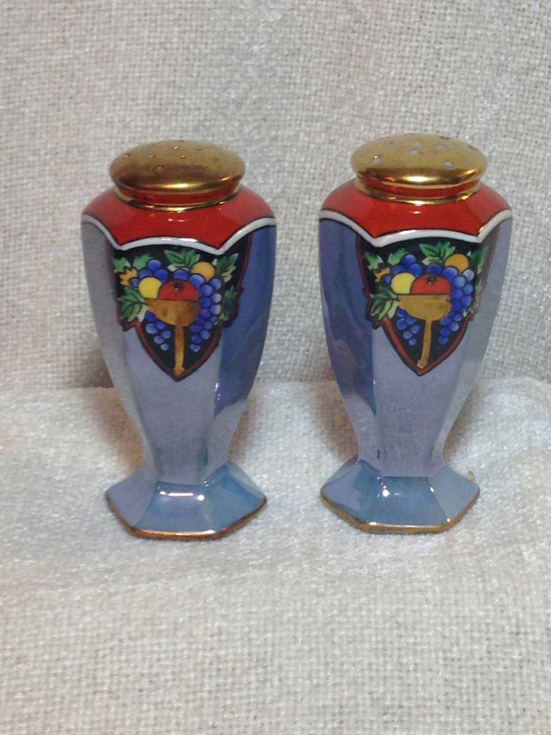 Salt and Pepper Shaker Made in Japan set with original box