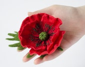 For Her Red poppy brooch Poppy jewelry Felt flower pins Red flower brooch Felt poppy pin Red jewelry Trending jewellery Gifts ideas under 25