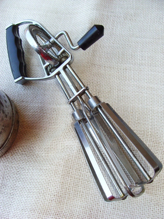 VINTAGE Egg Beater Hand Mixer Shabby Chic by SaffaronVintage