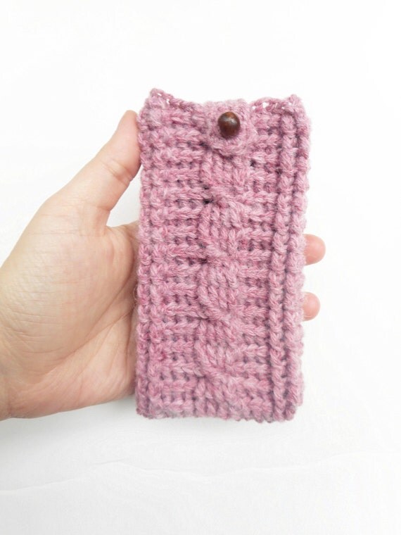 Cable Stitch iPhone Cozy in Rose Heather 