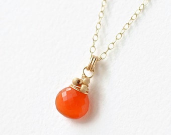Carnelian Necklace / Gold Carnelian Necklace / Carnelian Pendant / Orange Gemstone Pendant / Orange Semiprecious Necklace