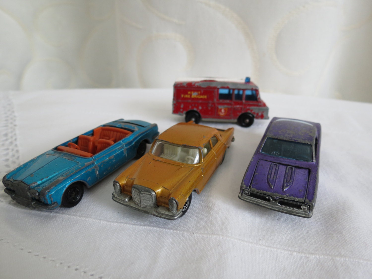 Vintage 60s Lot of 4 Lesney Matchbox and Hot Wheels Cars and