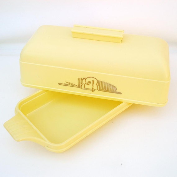 Vintage Bread Box Yellow 1940s Plastic Kitchen Storage