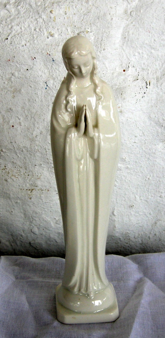 Goebel Porcelain Madonna Figurine HM58 2/0