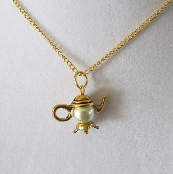 White Bead Gold Teapot 16in Charm Necklace (N166)