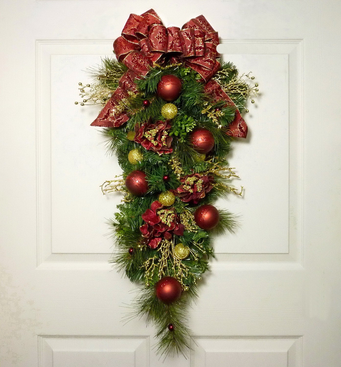 Burgundy and Gold Christmas Door Swag, Christmas Wreath, Christmas Decoration, Front Door Wreath, Door Decoration, Holiday Wreath