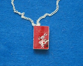 Mini book Alice in Wonderland