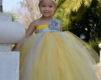 silver and yellow outfit