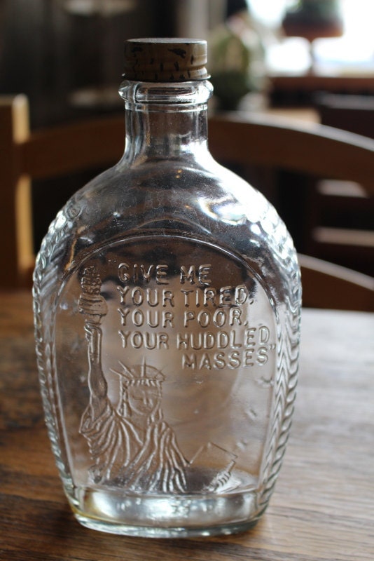 Vintage Bicentennial 1976 Log Cabin Syrup Glass Bottle with