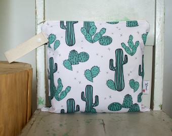 Wet Bag - Cloth Diaper Bag - Swimsuit Bag - Kids Beach Bag - Off White and Green Cacti Waterproof bag - Nappy Bag