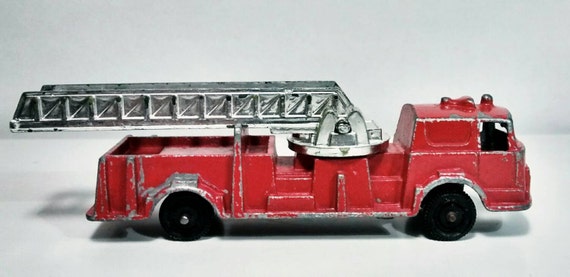 Vintage diecast Tootsie Toy France Fire by DustyTreasures1026