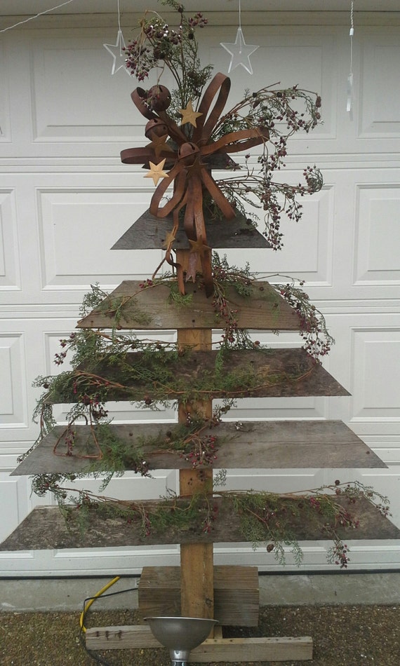 Reclaimed Wooden Christmas Tree Decoration by BigOrangeWood