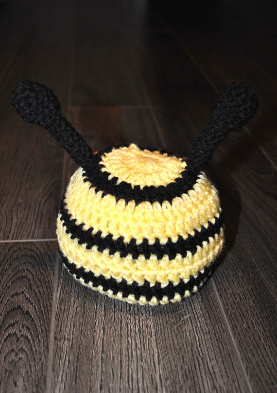 Baby bumblebee hat with antennas