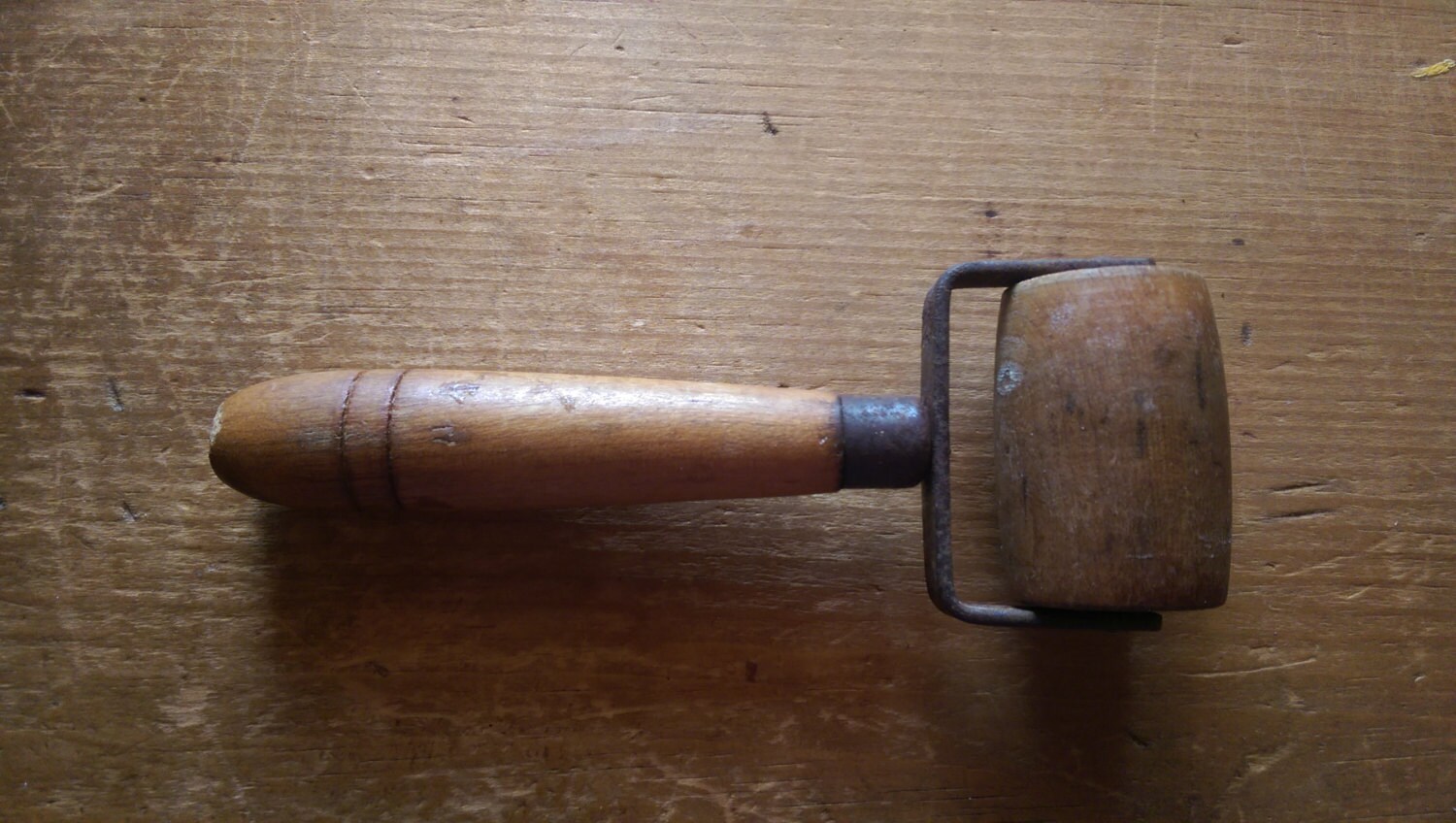 Vintage Wallpaper hardwood Seam Roller Wooden Handle And