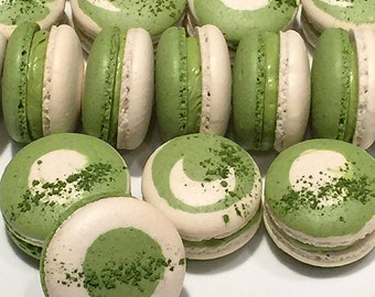 Matcha Japanese Green Tea Macaron (8 pieces)