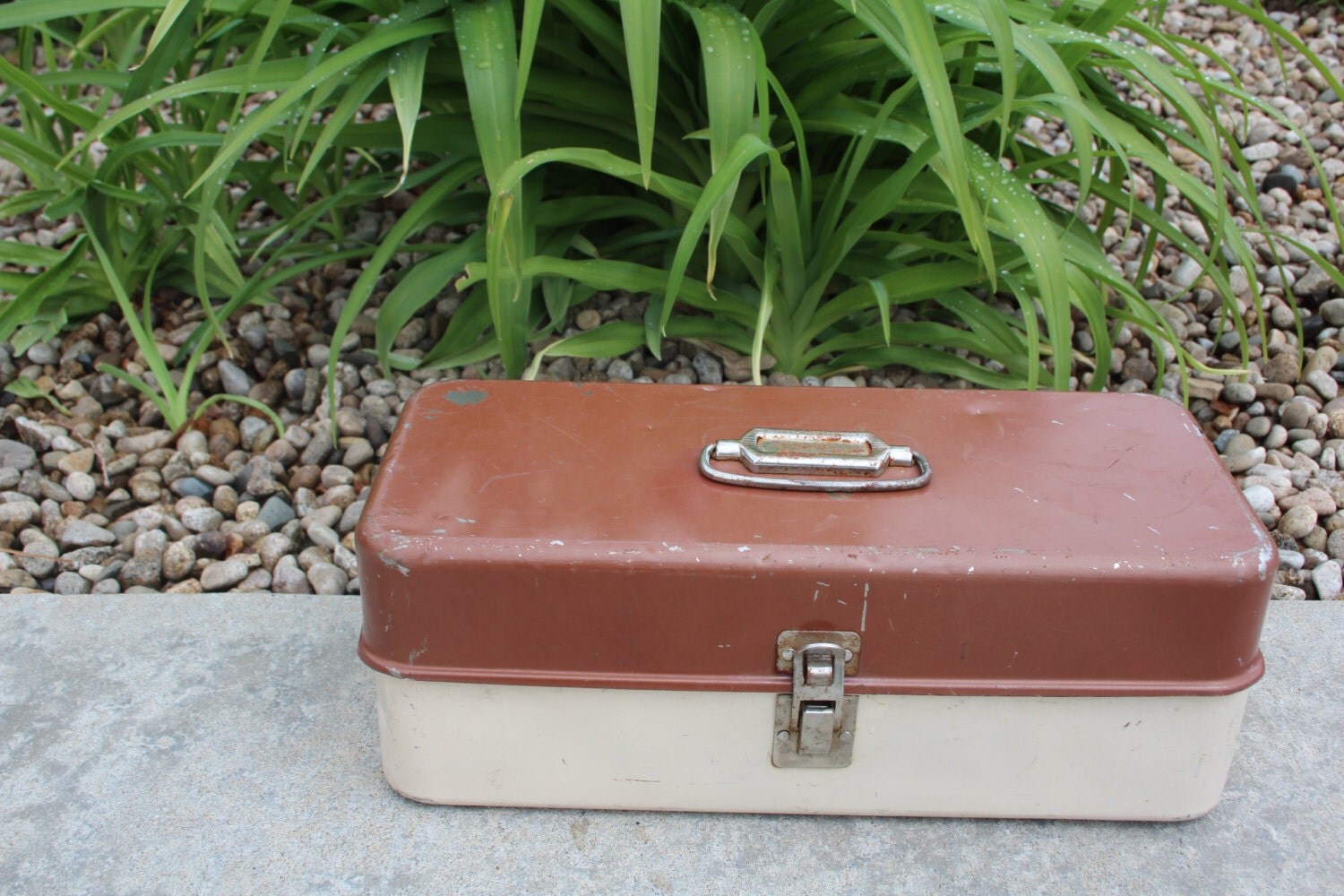 VINTAGE metal Fishing Tackle box