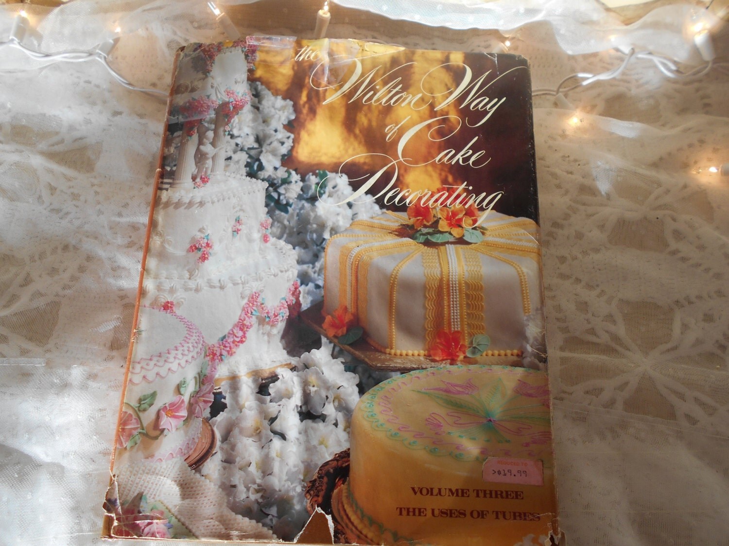 1979 Vintage The Wilton Way Of Cake Decorating Book