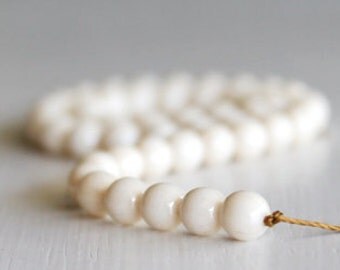 50 Opaque Champagne Luster Smooth 6mm Czech Glass Rounds