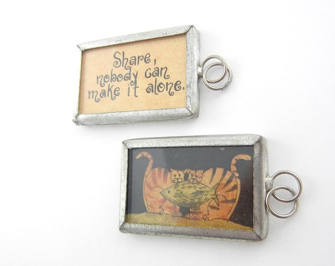 One Two-sided Pendant with Cats with Fish Illustration and Message