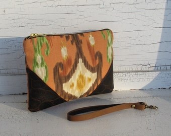 Items similar to Ultimate    Organizing Wallet: Necessary