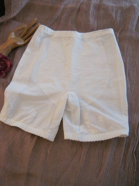 Items Similar To Vintage 80s Super Lycra White Vanity Fair Girdle