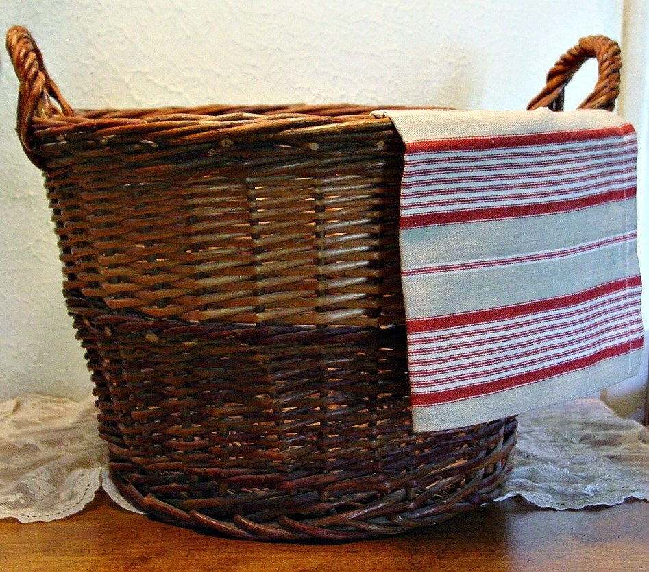 farmhouse laundry baskets
