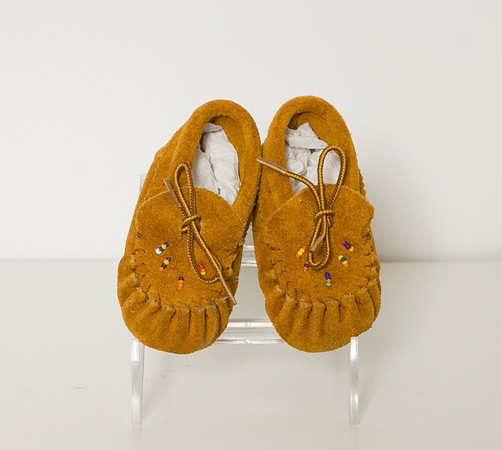 vintage Minnetonka baby moccasins by StopTheClock on Etsy