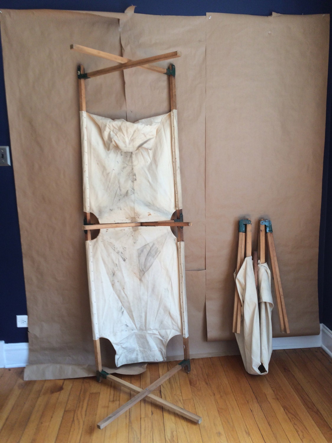 rustic Americana vintage 1940’s 50’s canvas fold up portable cot The