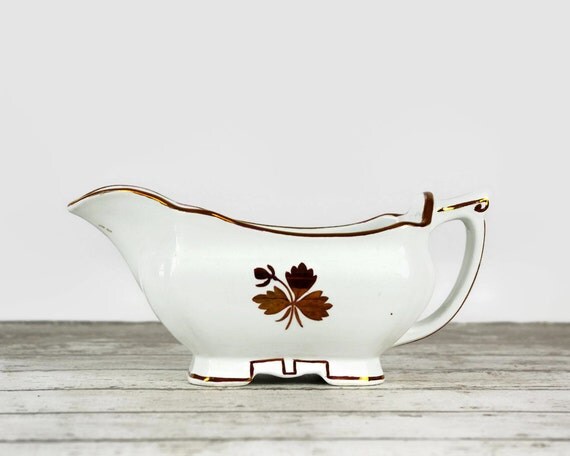 Ironstone Gravy Boat vintage ironstone gravy boat tea leaf alfred meakin antique Ironstone Gravy Boat vintage ironstone gravy boat tea leaf alfred meakin antique